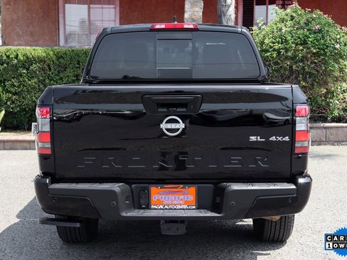 Used 2024 Nissan Frontier SL w/ Technology Package image 7