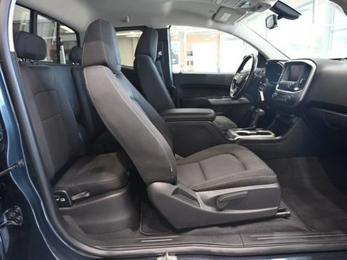Used 2019 Chevrolet Colorado LT w/ LT Convenience Package RWD image 10