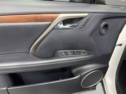 Used 2022 Lexus RX 350L FWD w/ Premium Package image 9