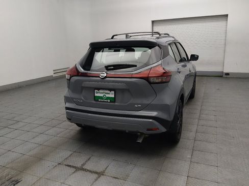 Used 2021 Nissan Kicks SR w/ SR Premium Package FWD image 7