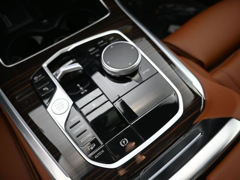 New 2026 BMW X5 xDrive40i AWD/4WD image 17