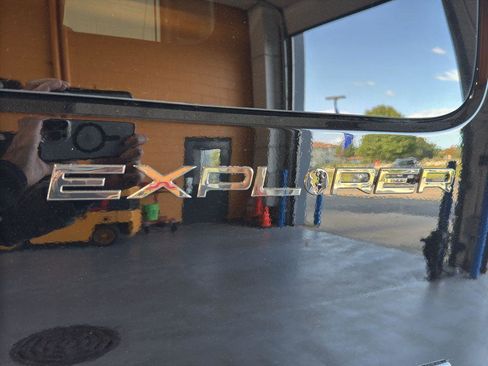 New 2025 GMC Savana 2500 image 18