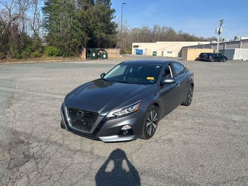 Certified 2019 Nissan Altima 2.5 SL image 1