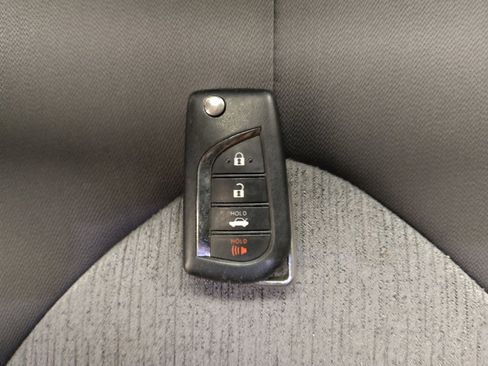 Used 2022 Toyota Camry LE w/ Cold Weather Package image 32