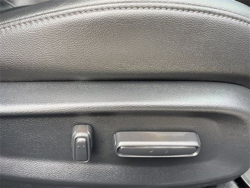 Certified 2022 Honda Accord Touring image 28
