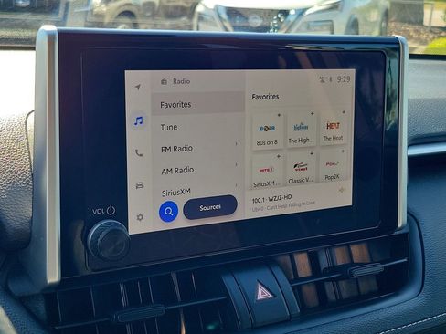 Used 2024 Toyota RAV4 XLE image 30