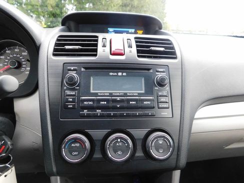 Used 2015 Subaru Forester 2.5i Limited image 12