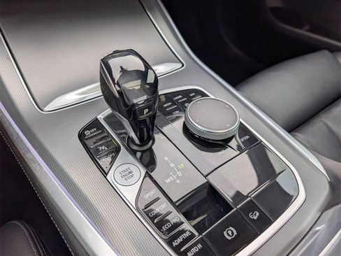 Used 2020 BMW X5 xDrive40i w/ Premium Package image 27