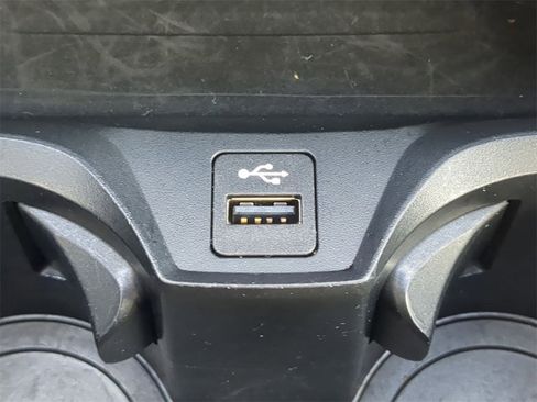 Used 2021 BMW 330i xDrive Sedan w/ Convenience Package image 24