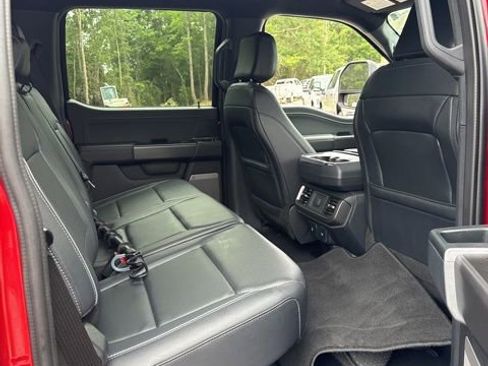Used 2025 Ford F150 Lariat w/ Equipment Group 501A Mid AWD/4WD image 15
