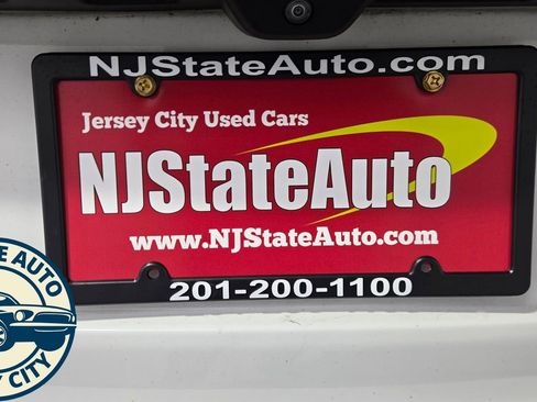 Used 2022 Jeep Grand Cherokee Limited 4xe image 36