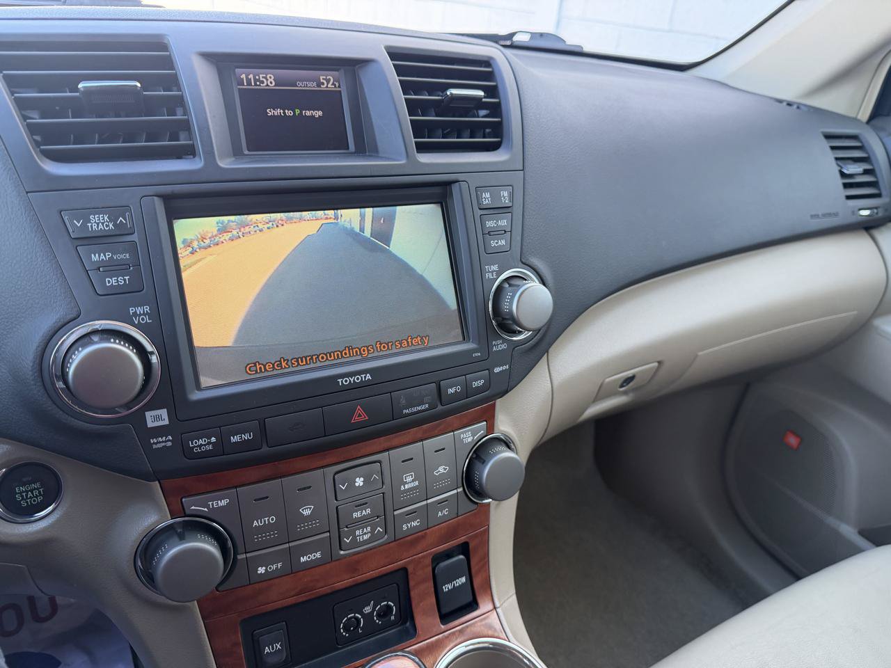 Used 2008 Toyota Highlander Limited w/ Tow Pkg AWD/4WD image 13