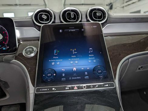 Certified 2024 Mercedes-Benz GLC 300 4MATIC image 29