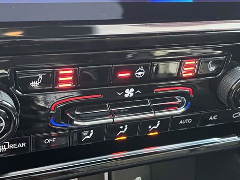 New 2025 Jeep Grand Cherokee Limited AWD/4WD image 12