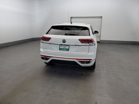 Used 2021 Volkswagen Atlas Cross Sport SE FWD image 7