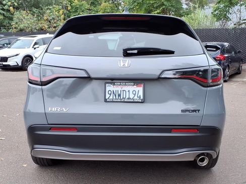 Used 2025 Honda HR-V Sport image 5
