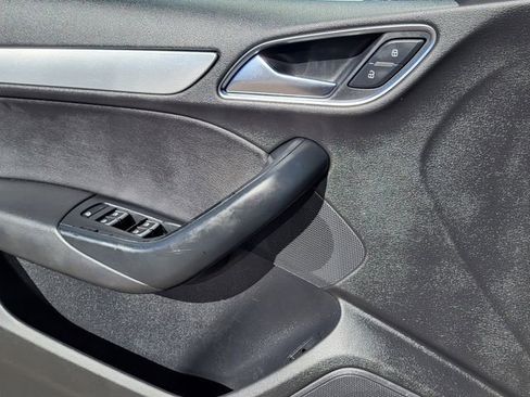 Used 2015 Audi Q3 2.0T Premium Plus image 18