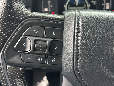 Used 2024 Toyota Tacoma SR5 AWD/4WD image 30