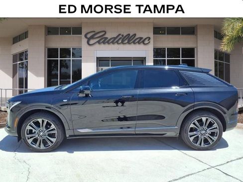 Used 2025 Cadillac Optiq Sport 2 AWD/4WD image 2