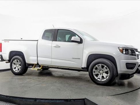 Used 2020 Chevrolet Colorado LT w/ Safety Package image 11