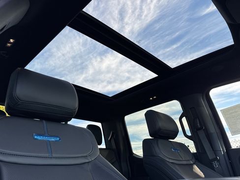 New 2025 Ford F150 Platinum w/ Equipment Group 702A High image 15