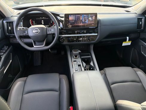 New 2026 Nissan Pathfinder SL w/ SL Premium Package FWD image 14