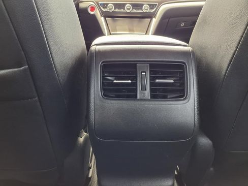 Used 2018 Honda Accord Touring image 24