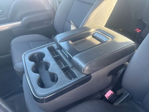 Used 2019 Chevrolet Silverado 1500 LT w/ Texas Edition image 18