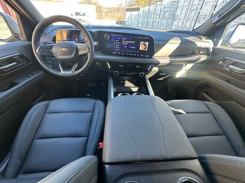 New 2026 Chevrolet Suburban LT w/ Comfort Package image 22