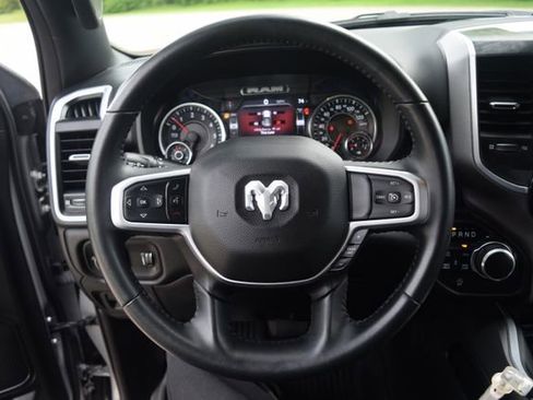 Used 2023 RAM 1500 Big Horn AWD/4WD image 4