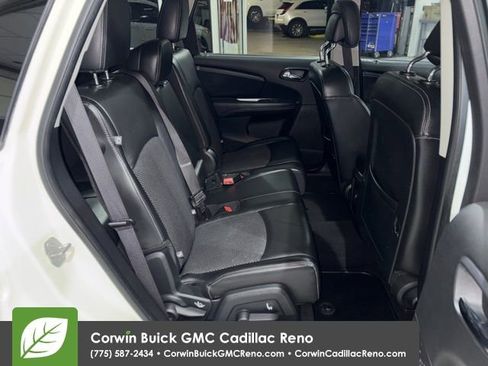 Used 2018 Dodge Journey Crossroad image 30