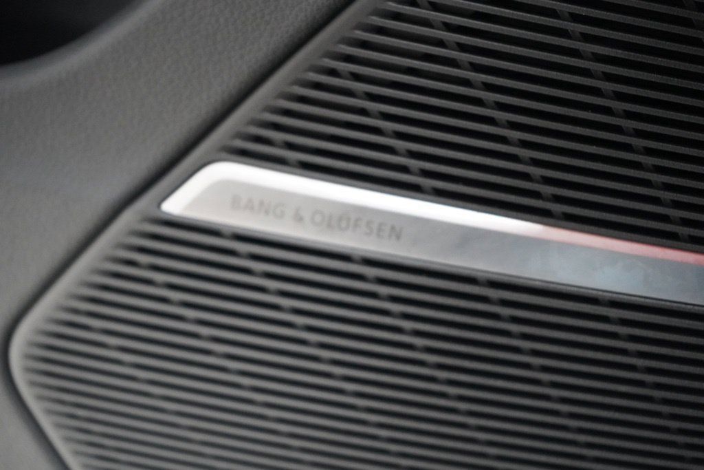 Used 2022 Audi Q8 Prestige AWD/4WD image 27