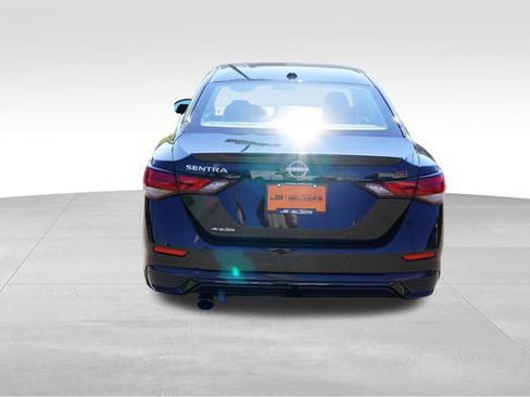 Used 2025 Nissan Sentra SR w/ SR Premium Package FWD image 6