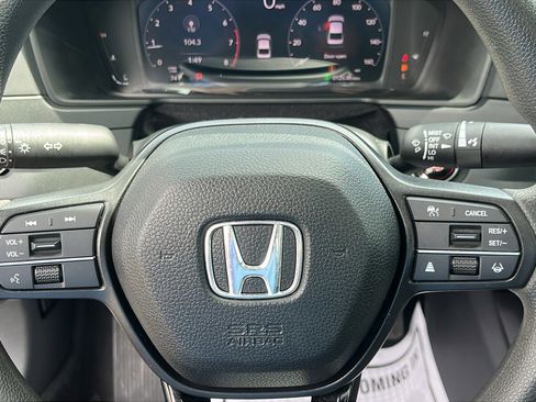 Used 2025 Honda Accord SE image 11