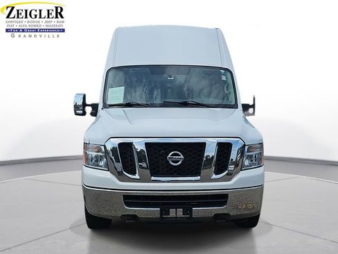 Used 2020 Nissan NV 3500 SL w/ Back Door Glass Package image 2