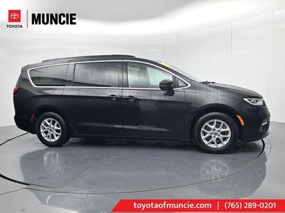 Used 2022 Chrysler Pacifica Touring-L