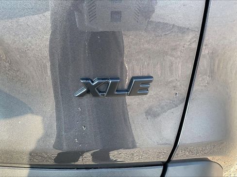 Used 2025 Toyota RAV4 XLE FWD image 10