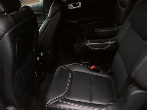 Used 2020 Ford Explorer ST w/ ST Street Pack image 12