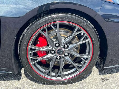 Used 2023 Chevrolet Corvette Stingray Premium Cpe w/ Z51 Performance Package RWD image 9