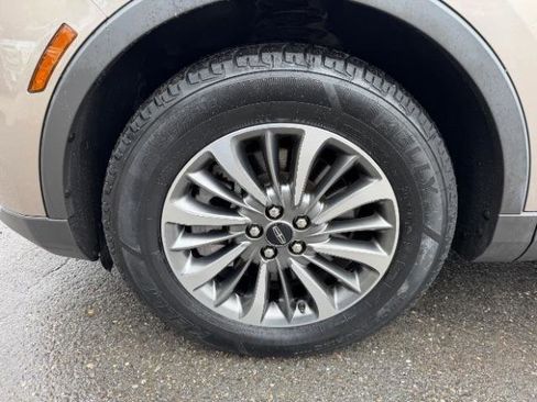 Used 2021 Lincoln Nautilus Reserve w/ Class II Trailer Tow Package image 11