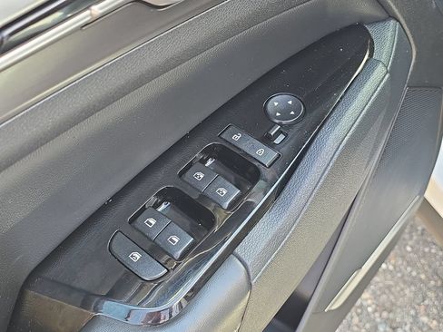 Certified 2024 Kia Sportage EX FWD image 9