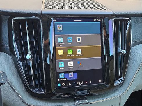 Certified 2023 Volvo XC60 B5 Ultimate image 29