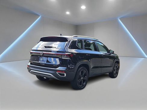 Certified 2025 Volkswagen Taos SEL w/ Black Wheel Plus Package AWD/4WD image 5