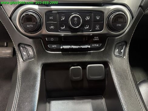 Used 2015 Chevrolet Suburban LT AWD/4WD image 16