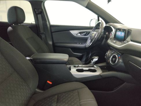 Used 2020 Chevrolet Blazer LT FWD image 21