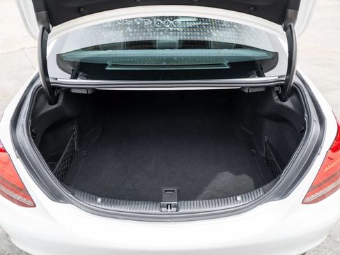 Used 2021 Mercedes-Benz C 300 Sedan image 9