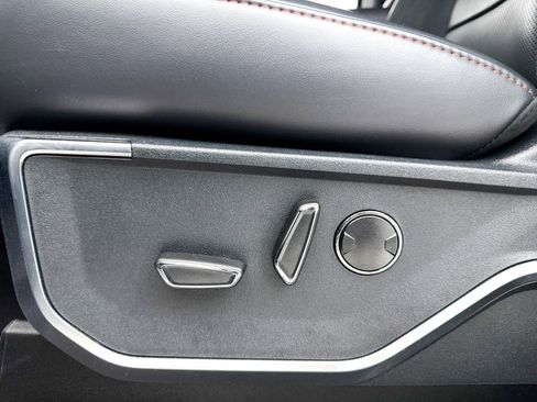 Used 2025 Ford F150 Raptor image 48