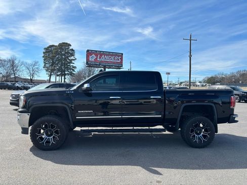 Used 2018 GMC Sierra 1500 SLT w/ SLT Premium Package image 2