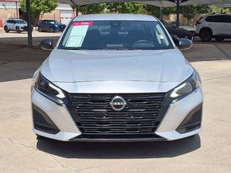 Certified 2025 Nissan Altima 2.5 SV FWD video 3