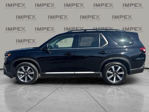 Used 2025 Honda Pilot Elite image 2